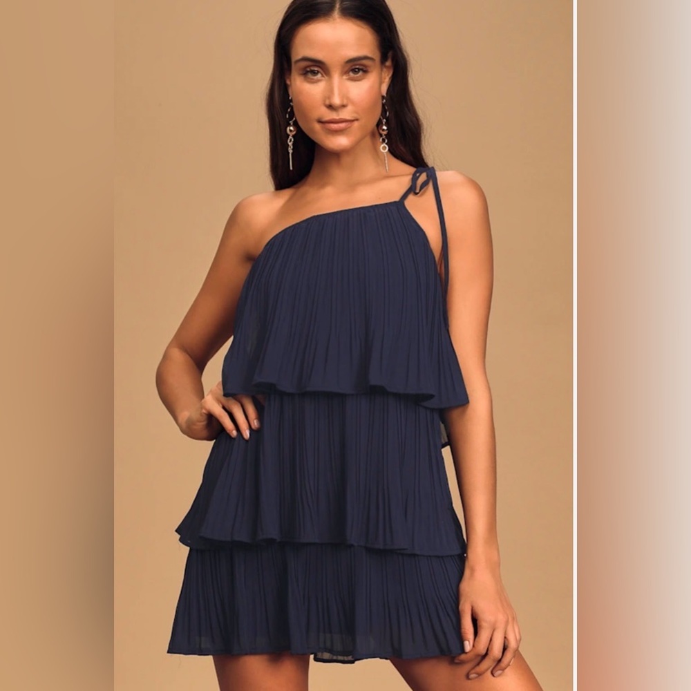 New with Tags Lulu’s Elegant Navy Blue One-Shoulder Dress